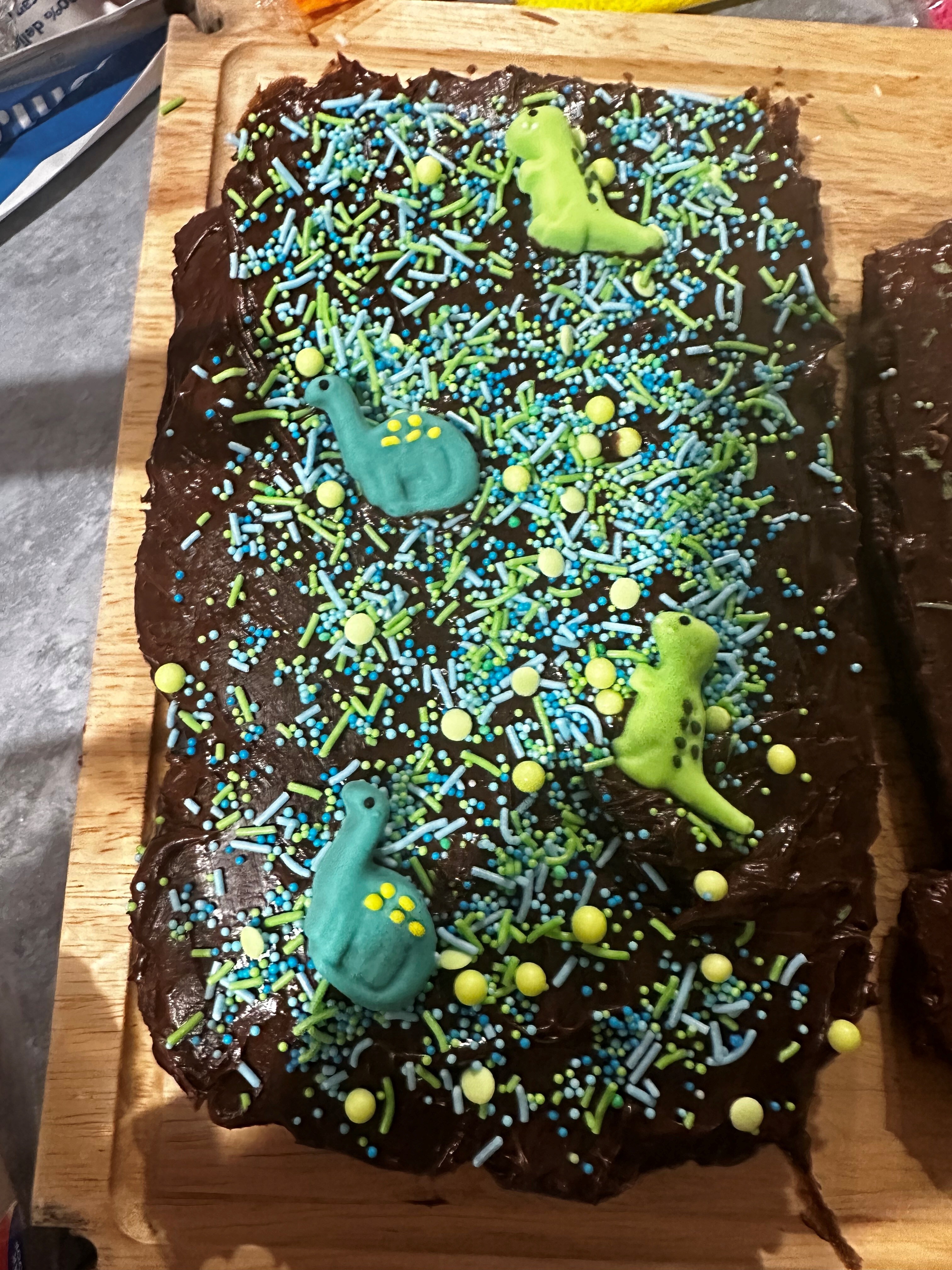 dinosaur cake
